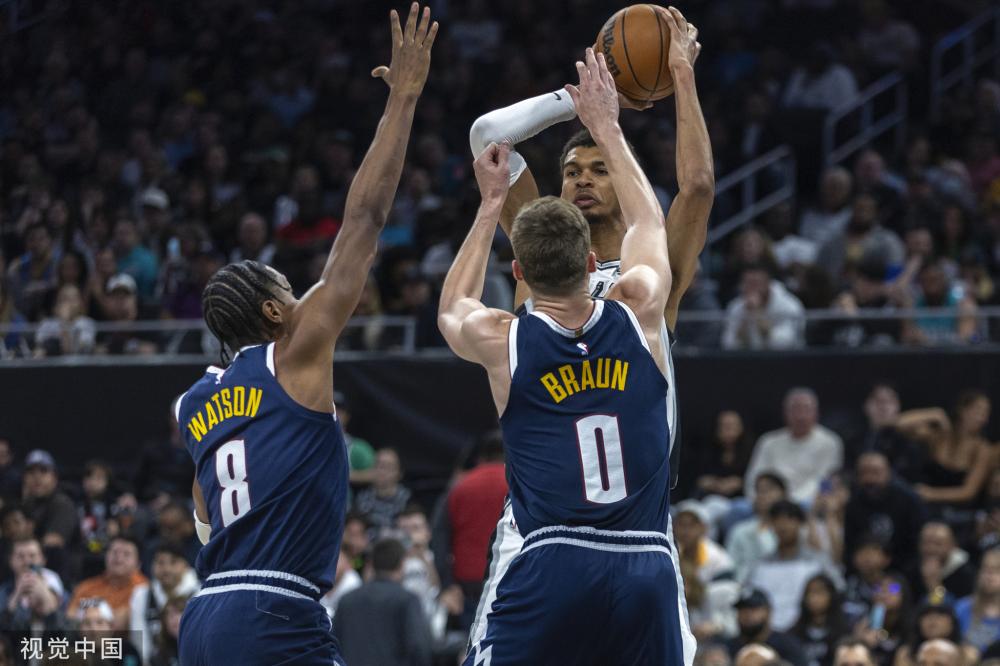 根深蒂固的 根深蒂固的