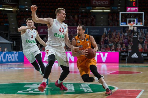 战术位置以 战术位置以